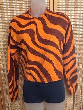 Zara Orange zebra striped cozy cropped sweater sz Small